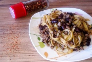 Paste picante cu carne tocata