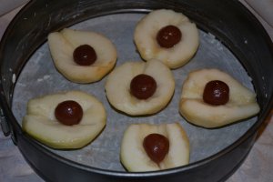 Prajitura cu pere si ciocolata