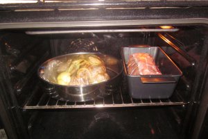 Aperitiv rulada din carne tocata