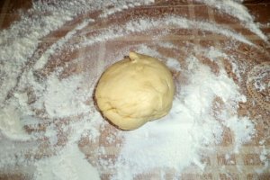 Aperitiv varzari - placinte cu varza