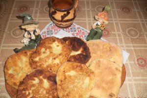 Aperitiv varzari - placinte cu varza