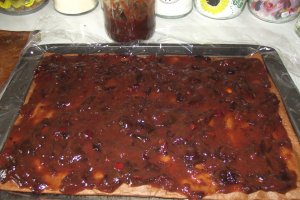 Desert prajitura cu foi si gem de prune cu migdale ( Dora-Minodora)
