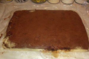 Desert prajitura cu foi si gem de prune cu migdale ( Dora-Minodora)