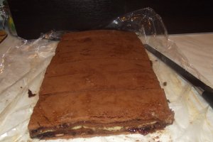 Desert prajitura cu foi si gem de prune cu migdale ( Dora-Minodora)