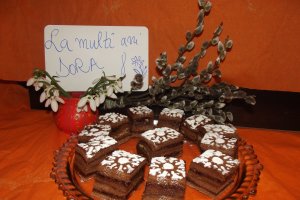 Desert prajitura cu foi si gem de prune cu migdale ( Dora-Minodora)