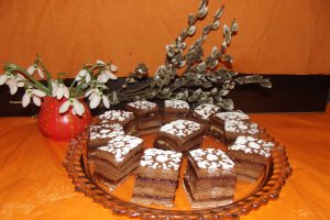 Desert prajitura cu foi si gem de prune cu migdale ( Dora-Minodora)