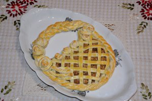 Desert tarta cosulet cu umplutura de mere