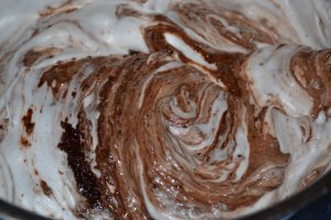 Desert prajitura cu migdale si ciocolata