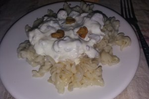 Paste cu sos de ciuperci