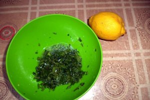 Salata cu quinoa, ton si migdale