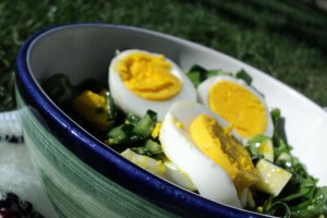 Salata de leurda, cu oua