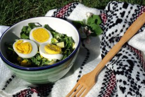 Salata de leurda, cu oua