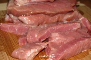 Fasii de vita cu legume si sos dulce-acrisor