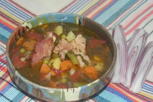 Ciorba de oase cu zeama de varza