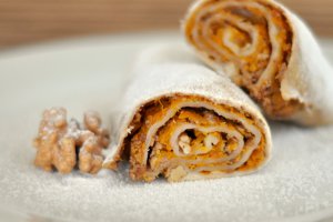 Desert strudel cu dovleac si nuca