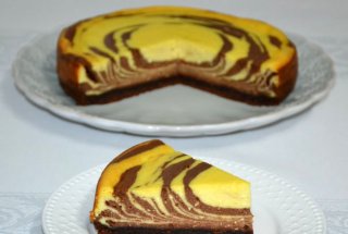 Desert cheesecake zebra cu ciocolata