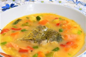 Ciorba de crap si somon cu smantana