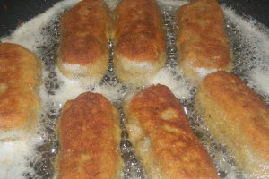 Aperitiv crochete din carne tocata cu cascaval