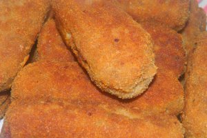 Aperitiv crochete din carne tocata cu cascaval