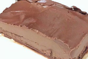 Desert ciocolata de casa naturala cu zmeura