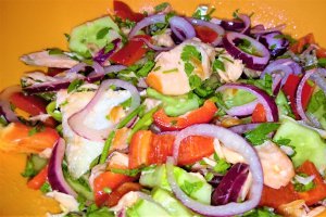 Salata cu somon afumat