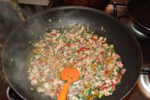 Placinta cu carne tocata si bacon