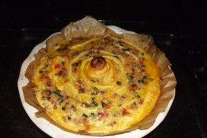 Placinta cu carne tocata si bacon