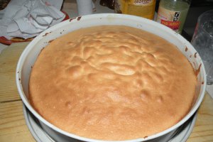Desert tort de portocale cu mascarpone si frisca