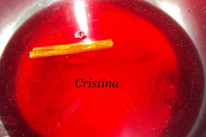 Pere in sos de vin rosu