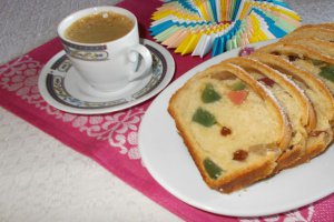 Desert cozonac de post cu rahat si stafide
