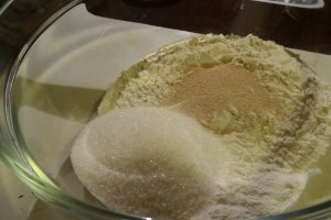 Desert placinta pufoasa cu mere de post