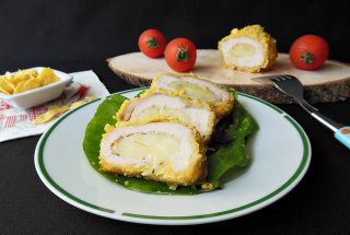 Rulada de pui cu cascaval si mozzarella, la cuptor