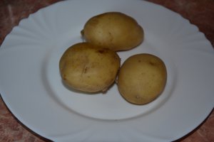 Chiftelute cu ciuperci si cartofi