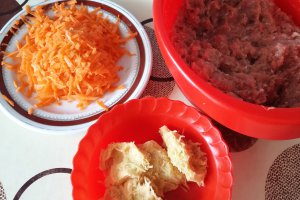 Chiftele din carne si legume, la cuptor