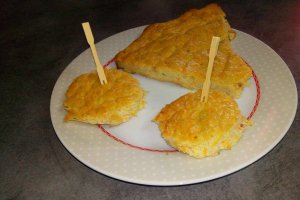 Aperitiv tarta cu dovlecei si morcovi