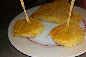 Aperitiv tarta cu dovlecei si morcovi