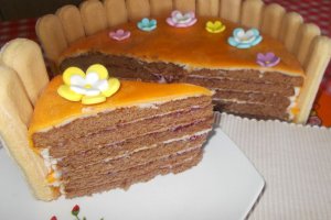Desert tort cu zmeura, mascarpone si piscoturi