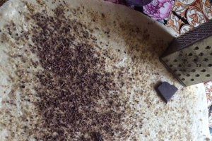 Desert rulouri cu nuca si ciocolata