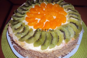 Desert tort cu crema de vanilie si fructe