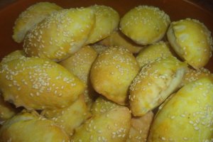 Placinte de post cu urzici si tapioca la cuptor
