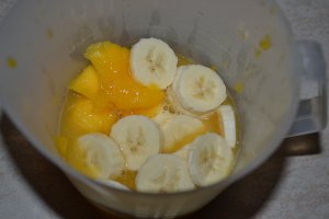 Desert prajituri de post cu mango si banana