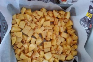 Aperitiv cartofi fripti cu parmezan si usturoi