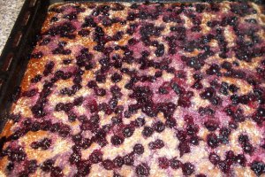 Desert negresa de post cu coacaze negre