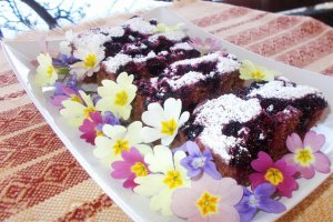 Desert negresa de post cu coacaze negre