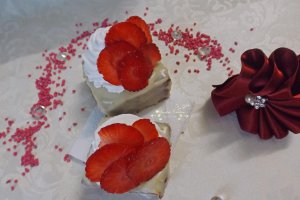 Desert maci cu vanilie si alune