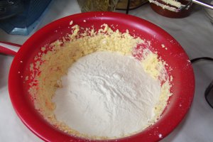 Desert prajitura cu aluat razuit