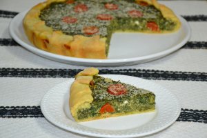 Tarta cu urzici si branza de capra
