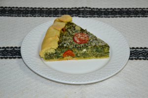 Tarta cu urzici si branza de capra