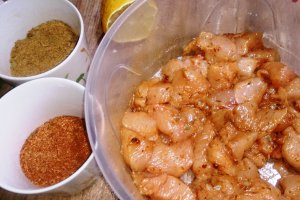 Cartofi si piept de pui cu lamaie si parmezan