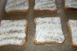 Bruschete rapide din paine toast